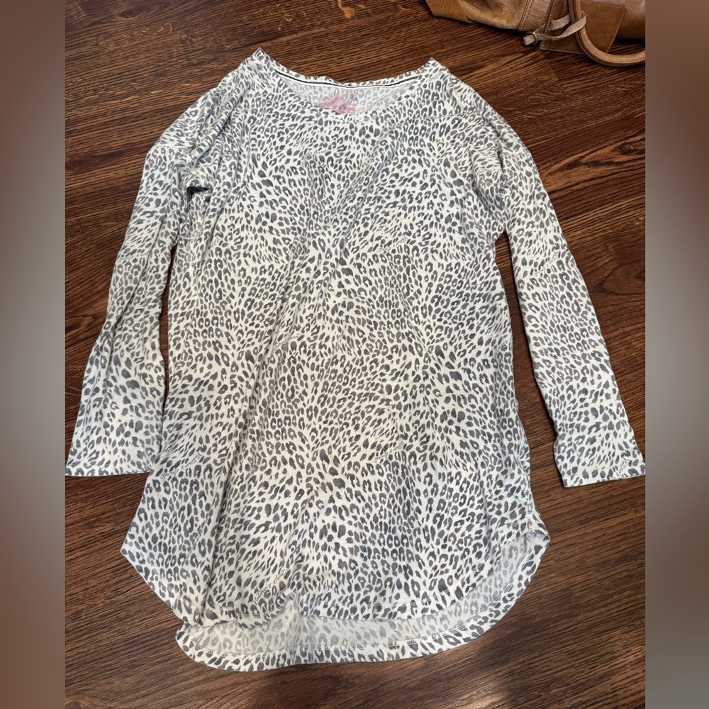 Victoria's Secret Gray Leopard Long Sleeve night gown